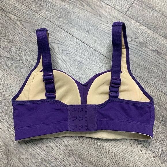 LuLuLemon Ta Ta Tamer Purple Sports Bra Size 32D - Picture 2 of 5